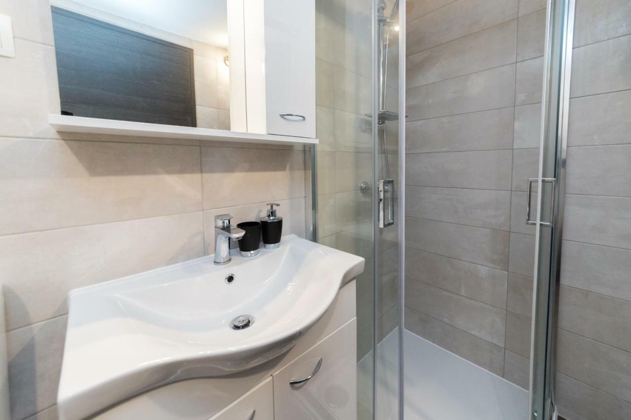 Apartment Goran ซาดาร์ ภายนอก รูปภาพ